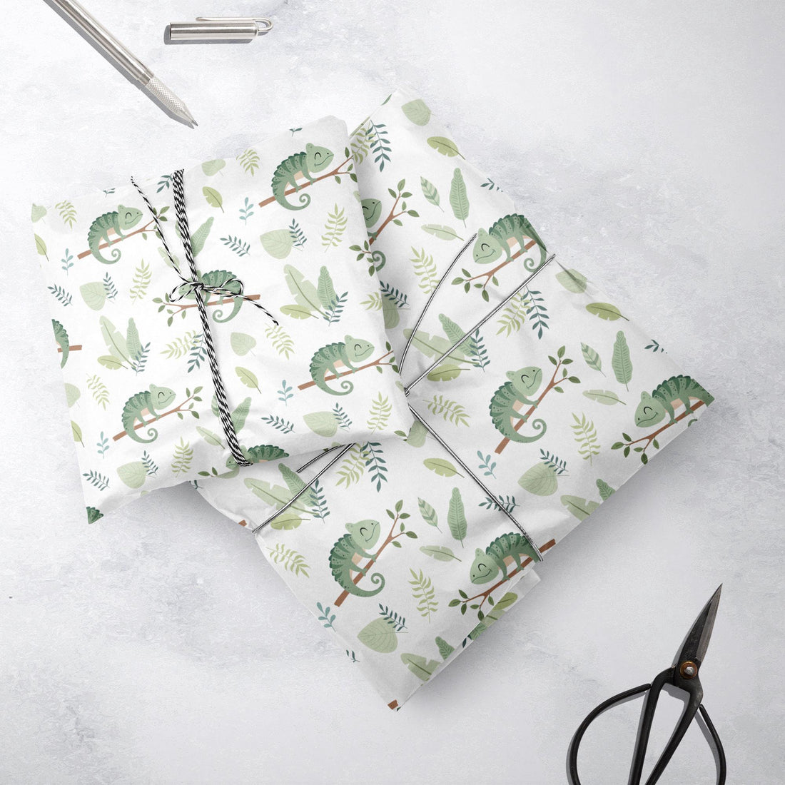 Chameleons Gift Wrap, Eco Friendly Jungle Kids Gift Wrapping Paper, 100% Recyclable, Luxury Sustainable Kraft Birthday.